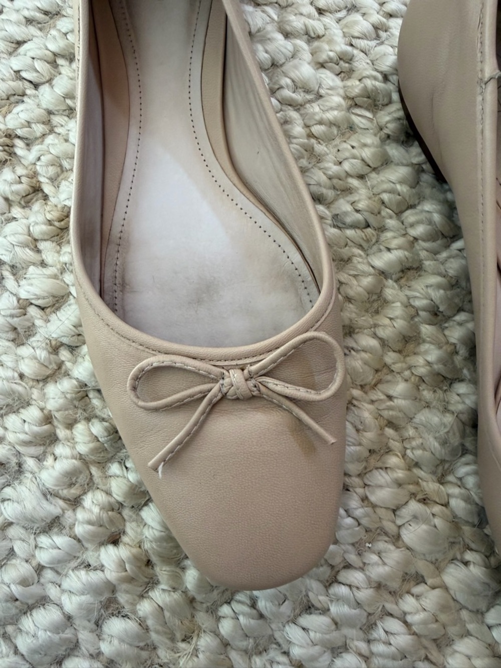 Porte & Paire (Net-A-Porter) Women’s Nude Ballet Flats with Bow - Picture 2 of 8